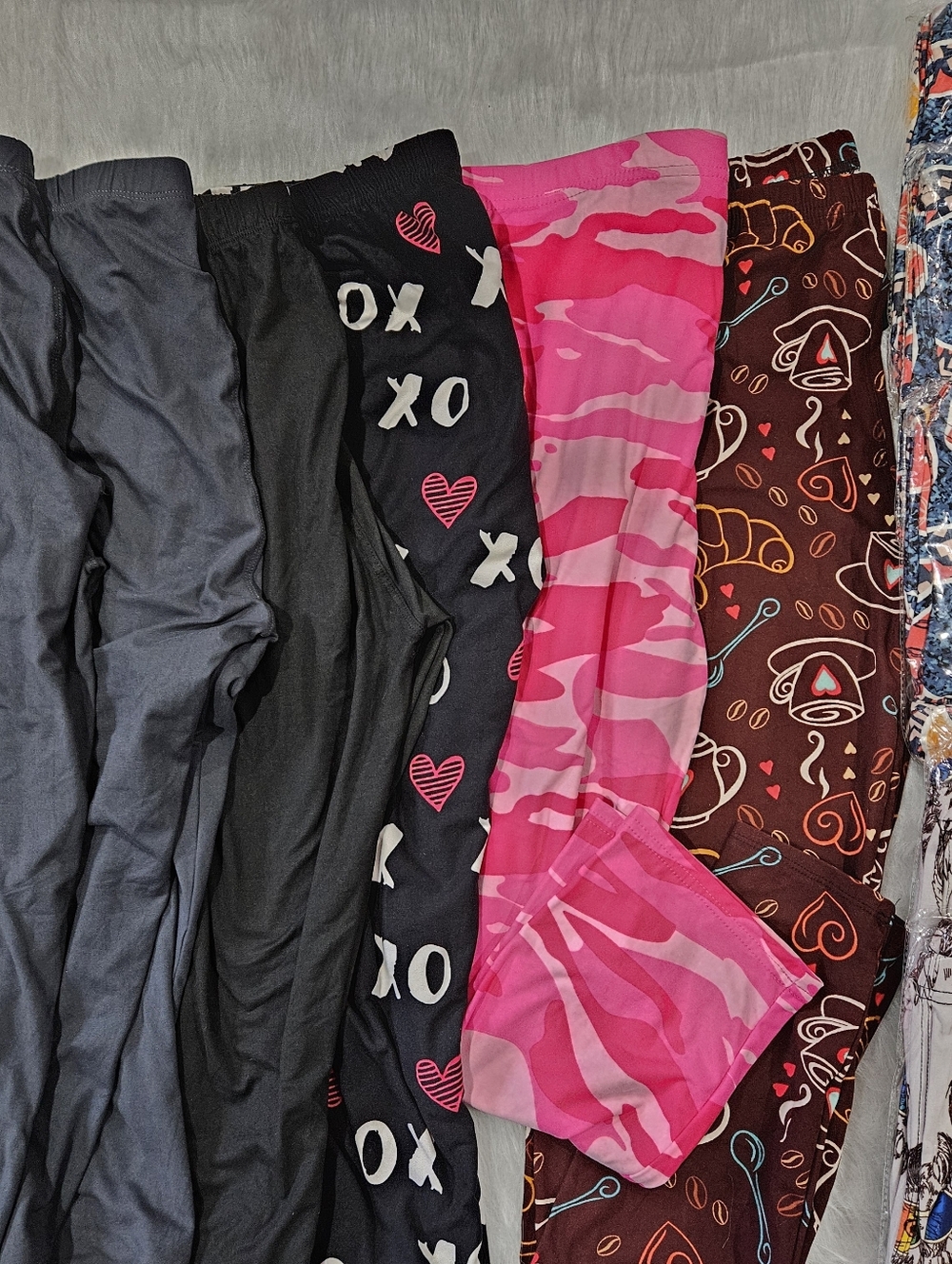 5 Pound Bundle Of Mixed Leggings - All New